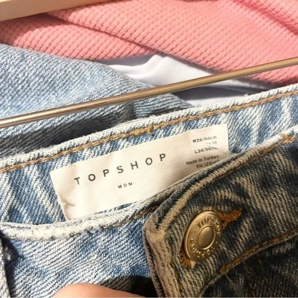 TOPSHOP Mom High Rise Jeans - Picture 4 of 6